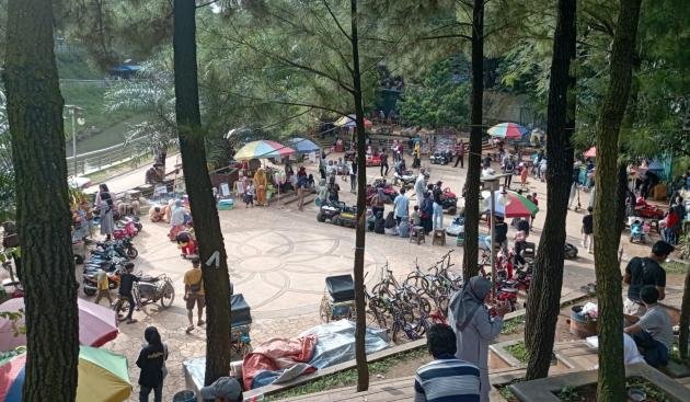 Pemerintah Kota Tangerang Selatan (Tangsel) belum membuka wisata di Taman Kota 2 BSD sejak kasus pandemi covid-19 meningkat di Kota metropolitan tersebut.