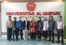 Photo of Fisip Universitas Al-Ghifari dan OIC Youth Indonesia Dorong Mahasiswa Siap Berkompetisi di Dunia Global